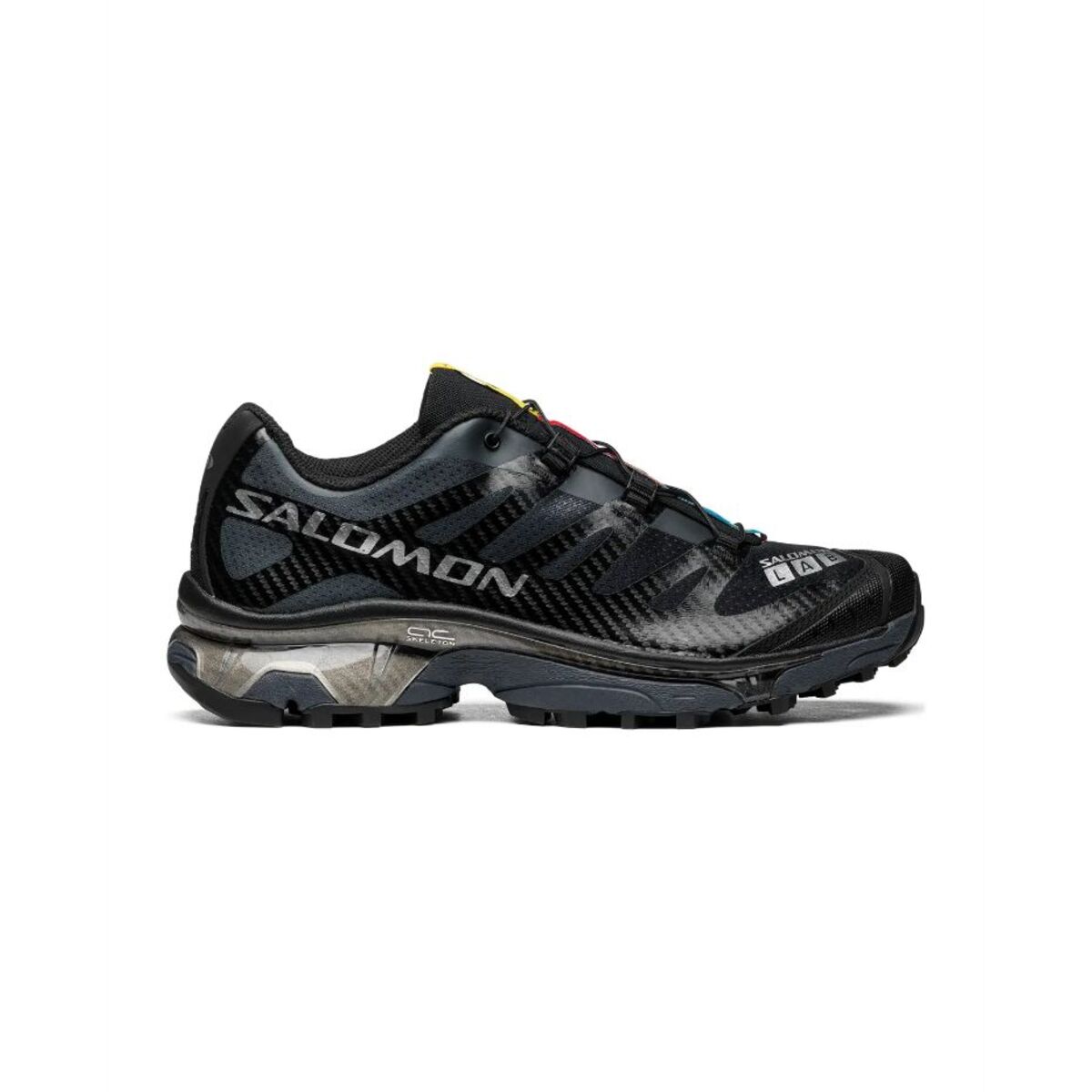 Salomon XT-4 OG L47132900 — кроссовки на белом фоне