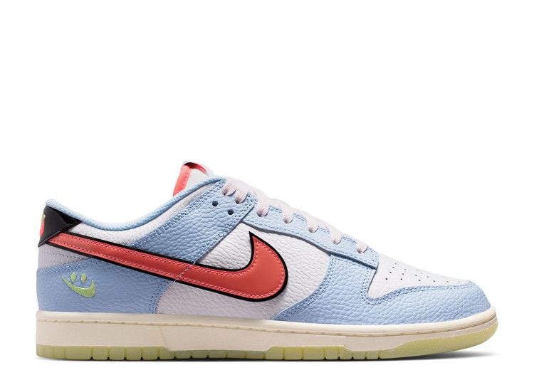 Nike Dunk Low Patent Leather 'Smiley Face'