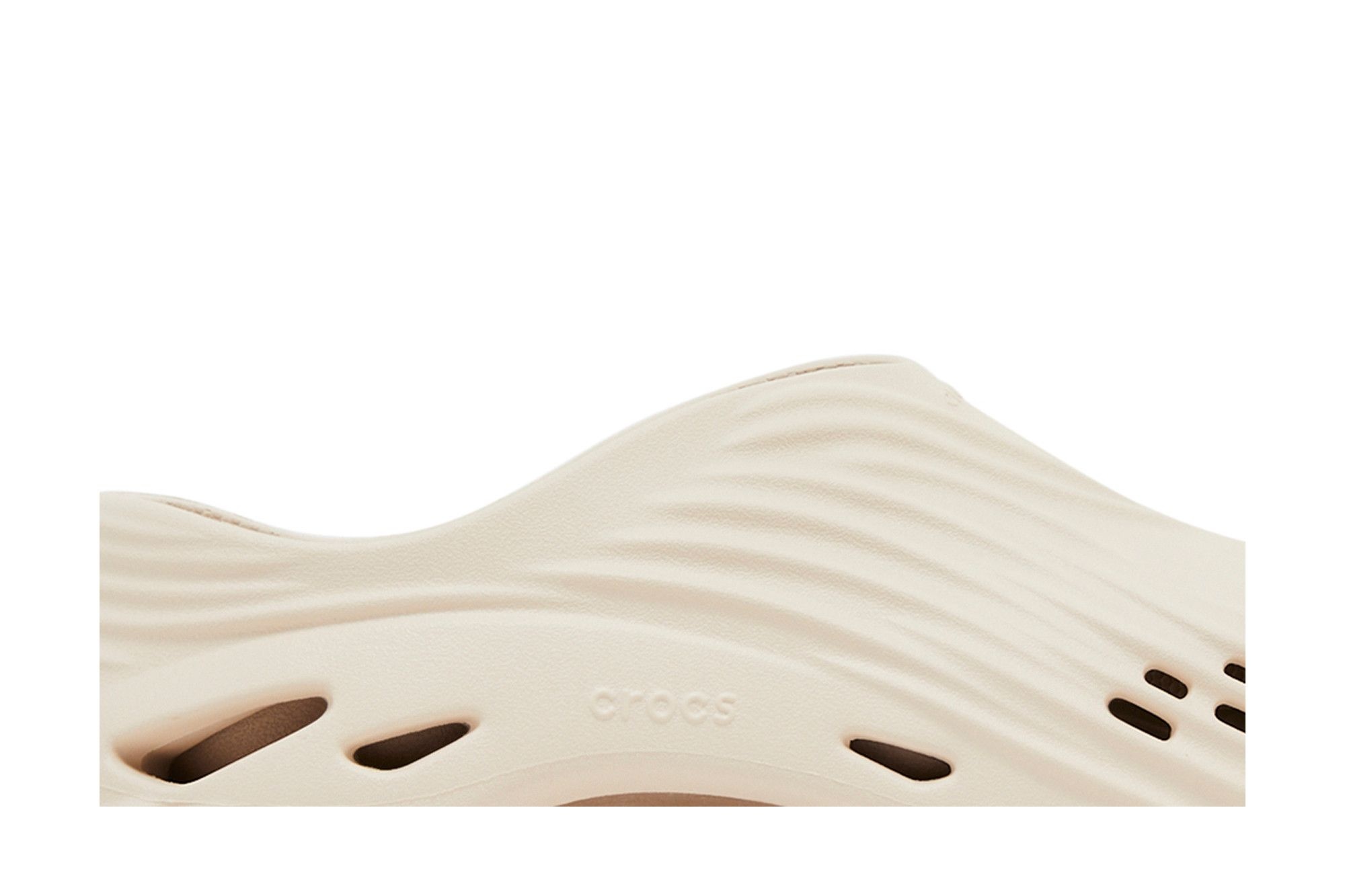Crocs Echo Wave 'Almond Tint'