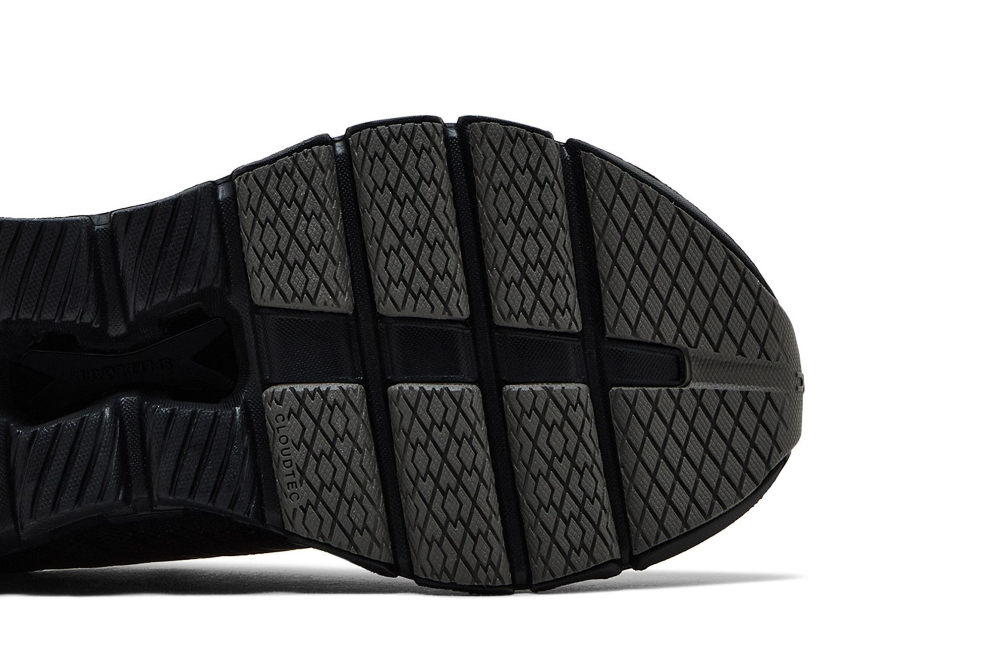 ON Wmns Cloud X Z5 'All Black'