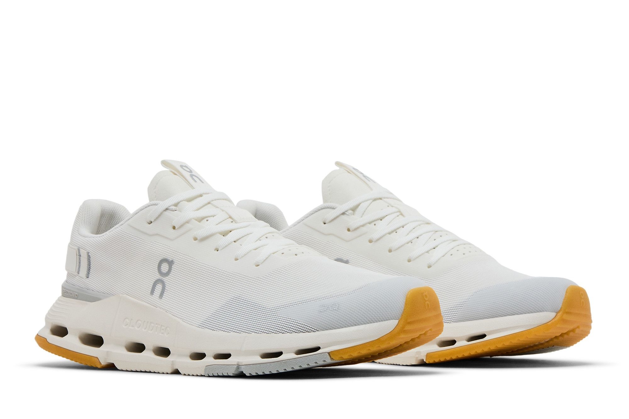 ON Cloudnova Form 2 'White Ivory'