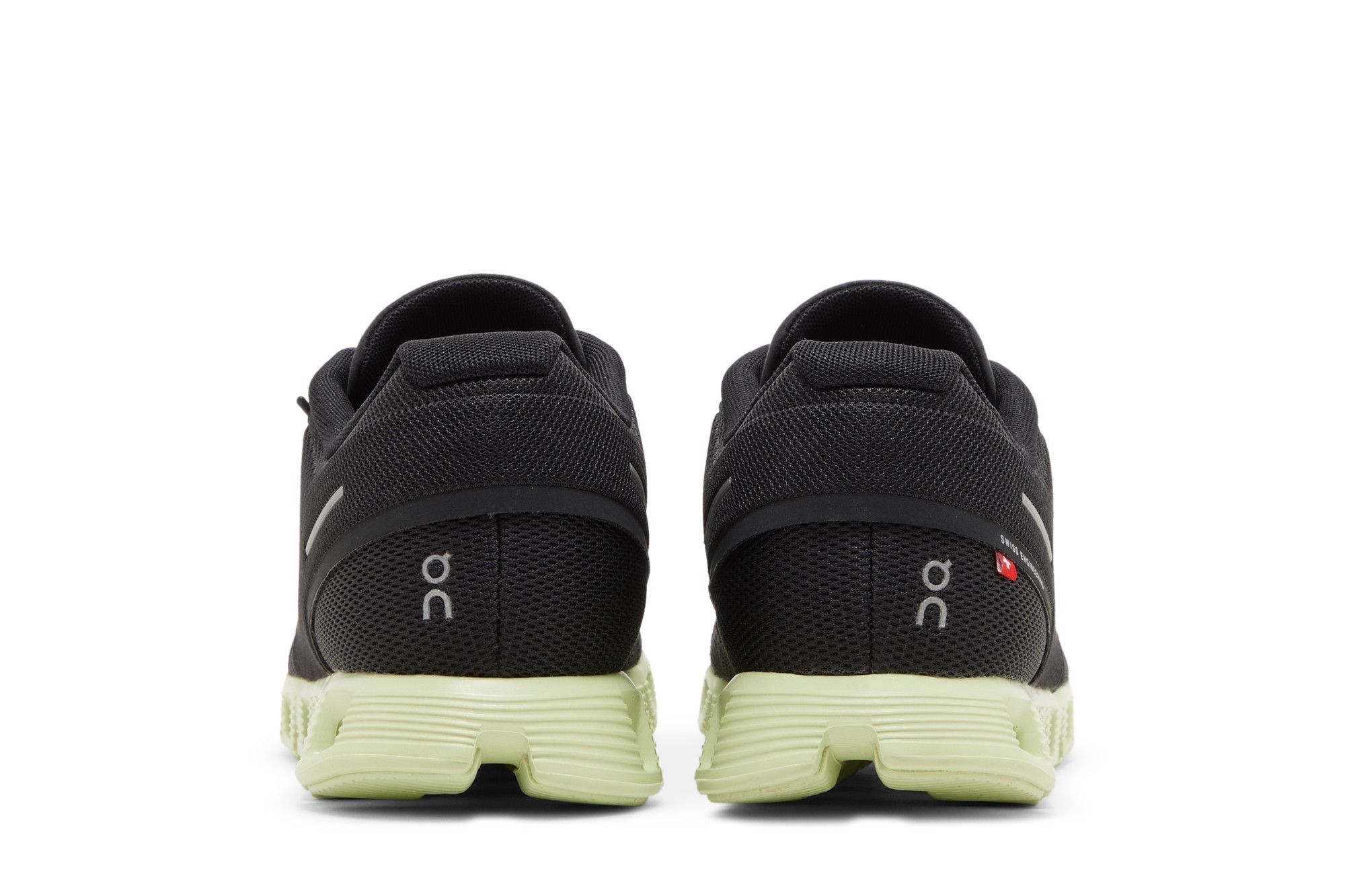 ON Cloud 5 'Magnet Oasis'