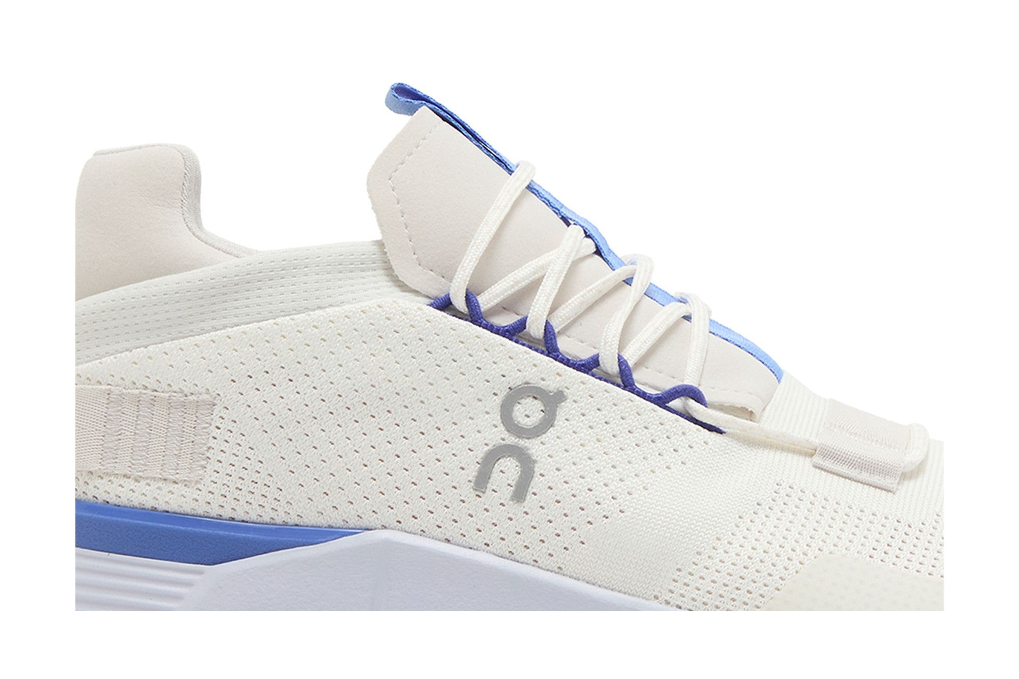 ON Wmns Cloudnova 'Undyed White Heather'