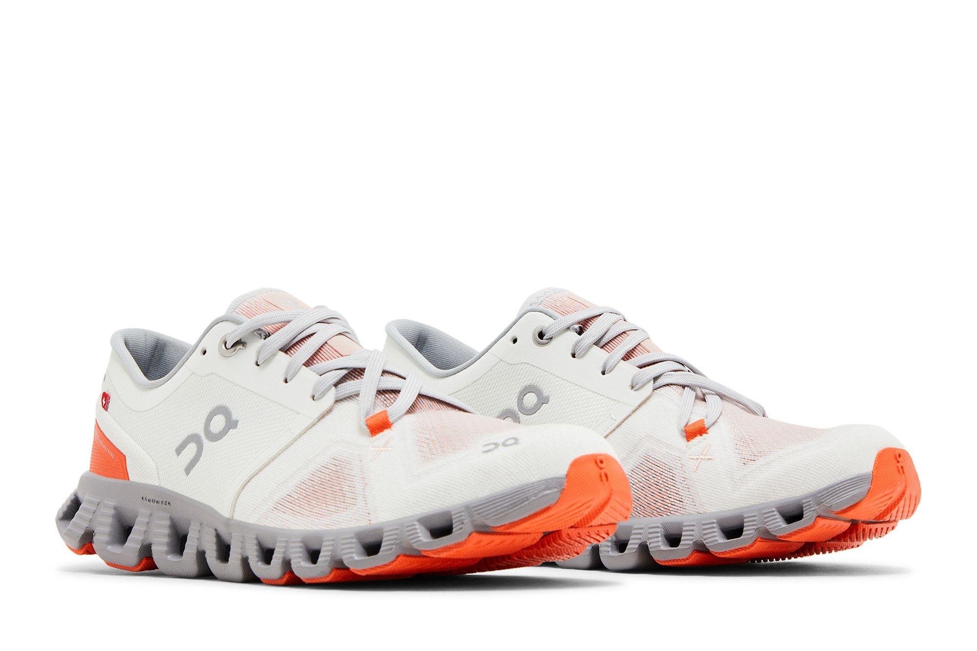 ON Wmns Cloud X 3 'Ivory Alloy'