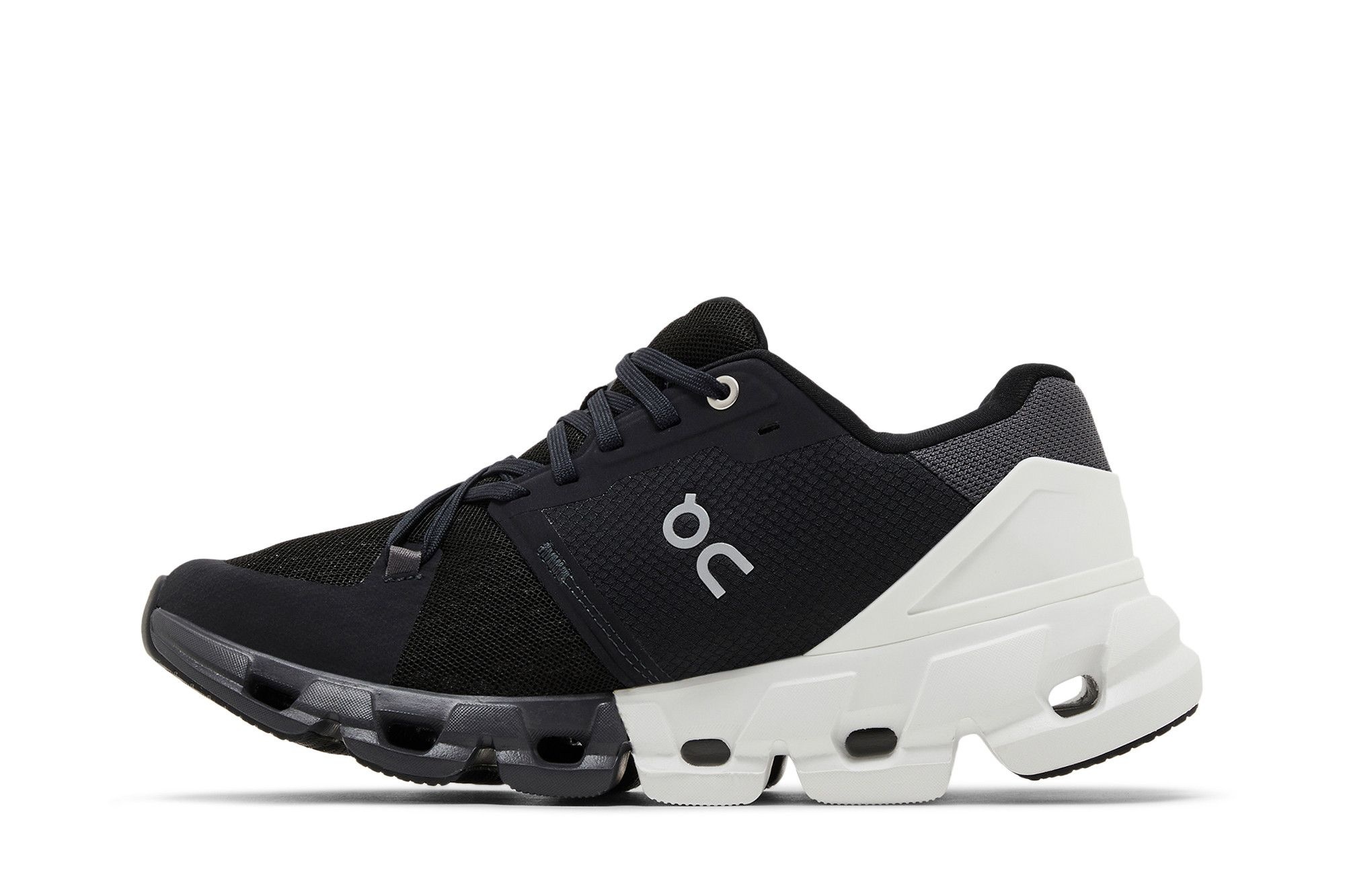 ON Wmns Cloudflyer 4 Wide 'Black White'
