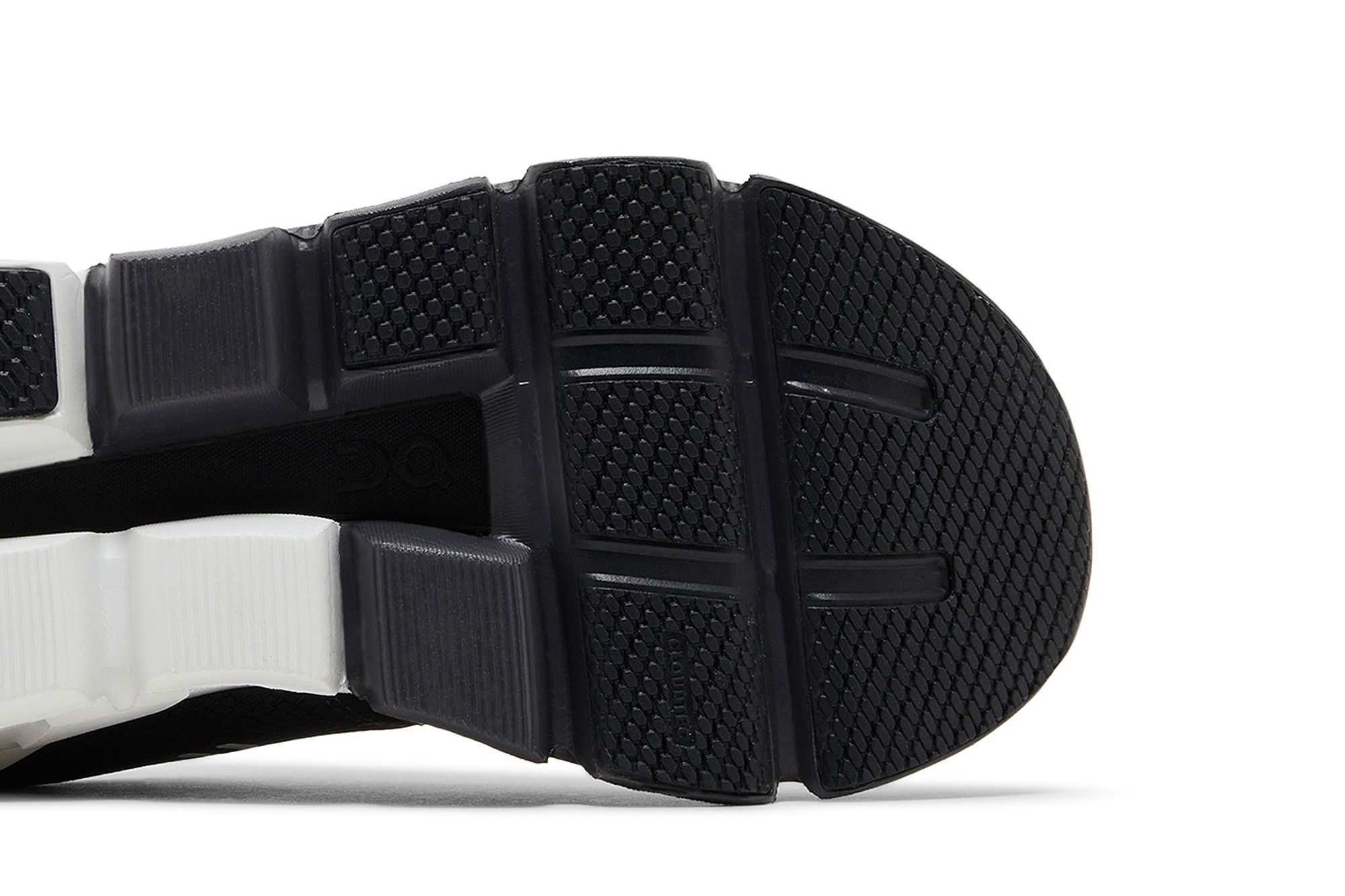 ON Wmns Cloudflyer 4 Wide 'Black White'