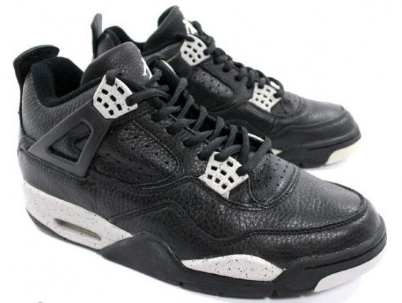 Air Jordan 4 Retro+ 'Oreo' 1999