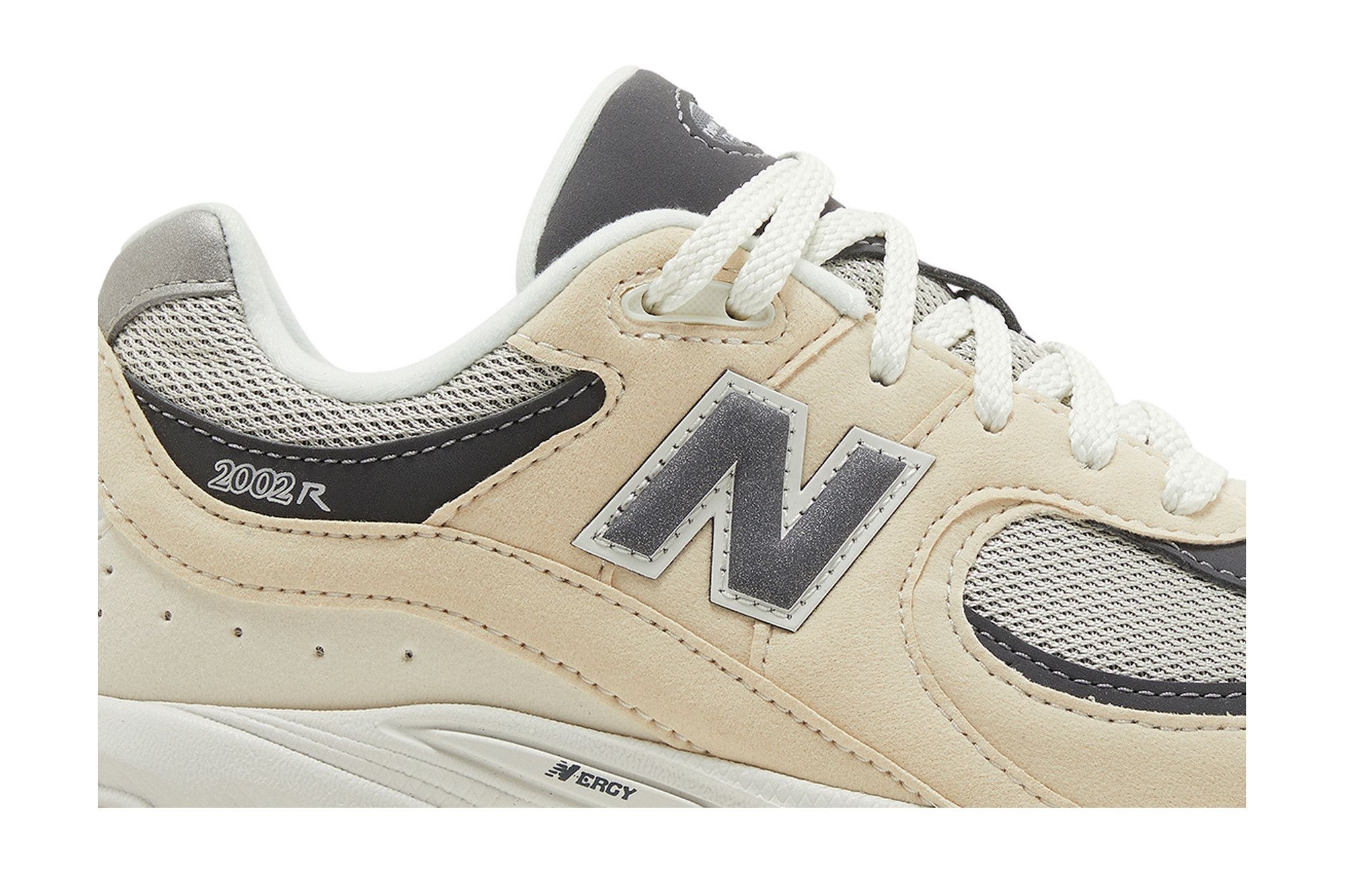 New Balance 2002R Big Kid Wide 'Sandstone Magnet'