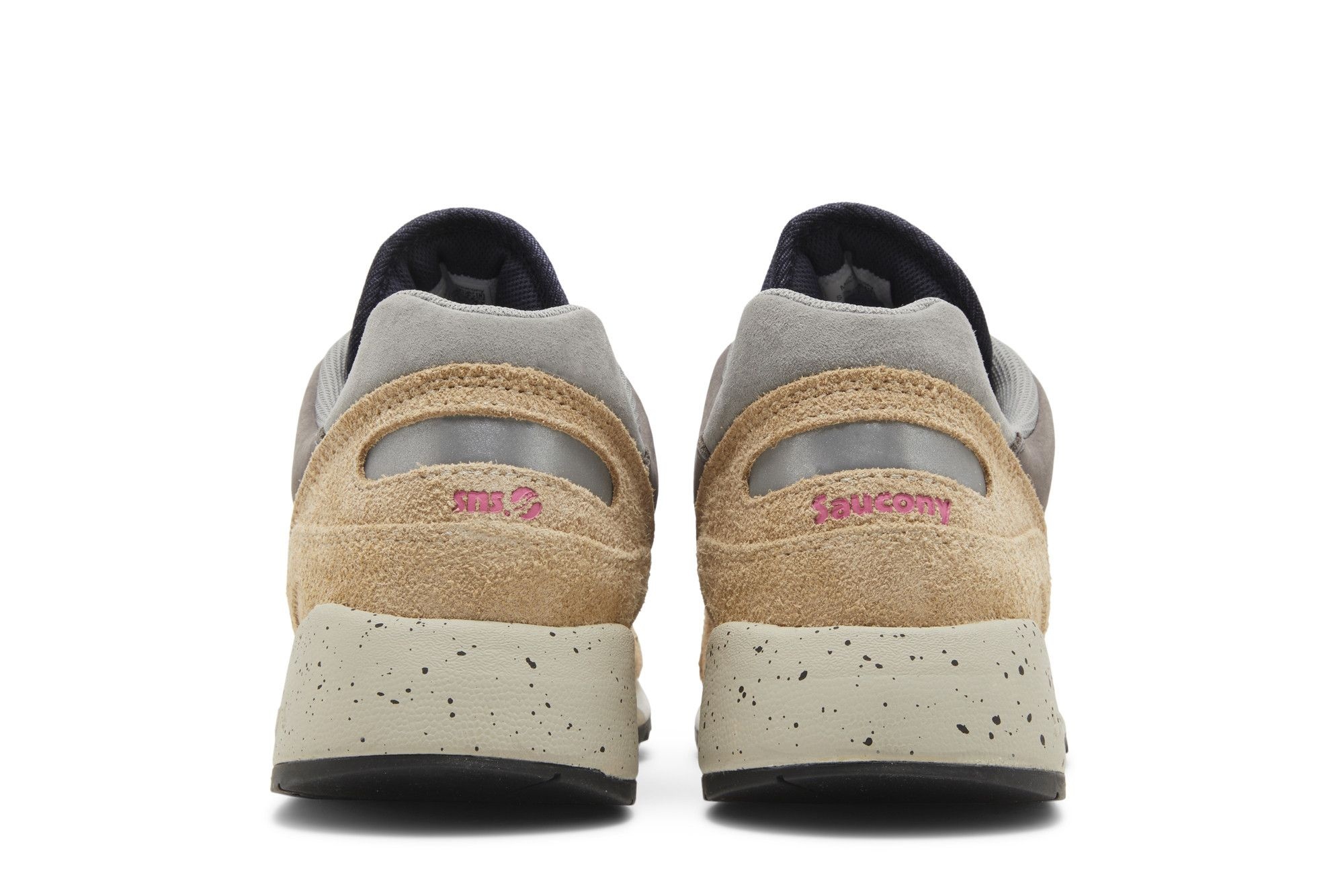 Sneakersnstuff x Saucony Shadow 6000 'Khaki Grey'