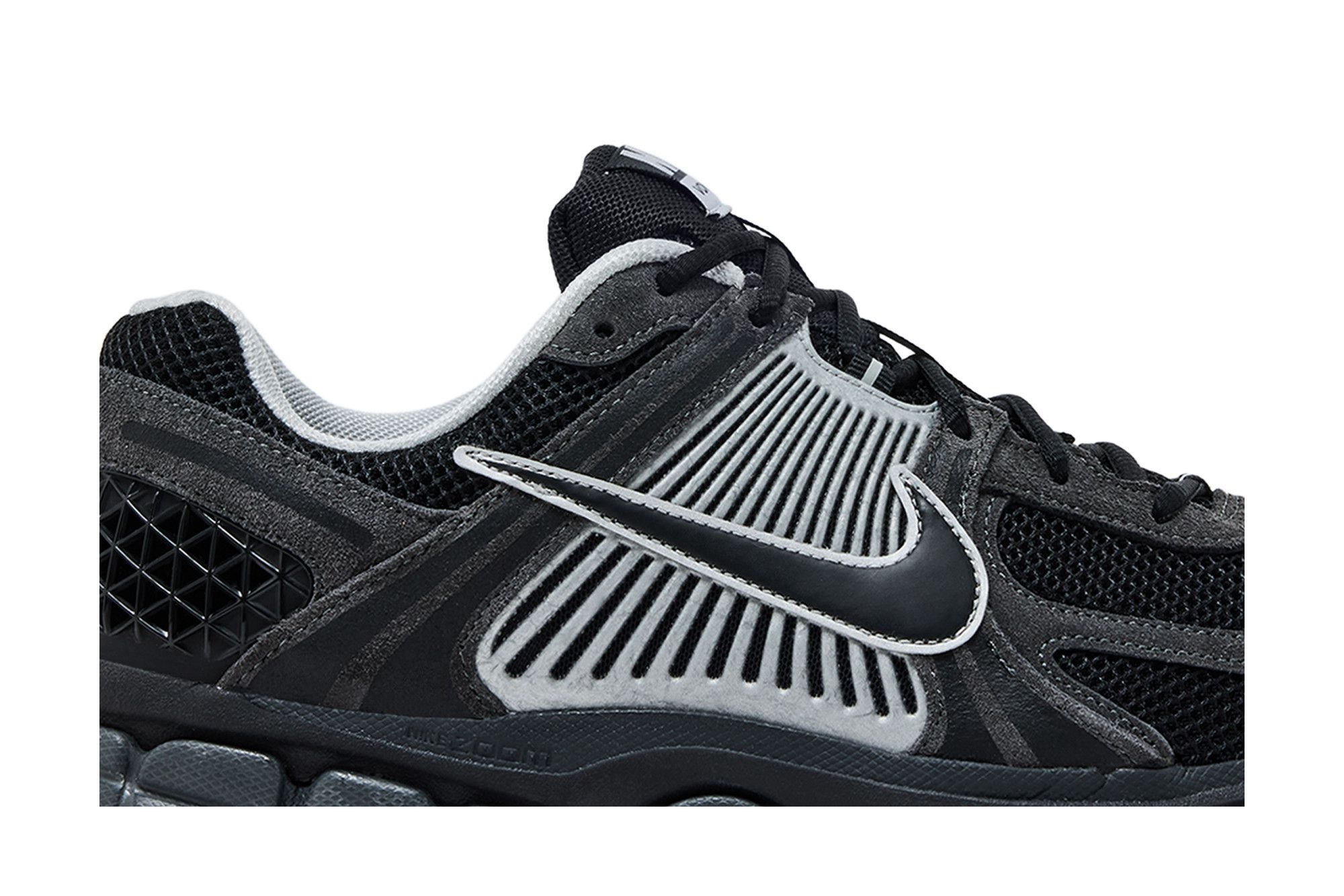 Nike Zoom Vomero 5 'Anthracite Chrome'