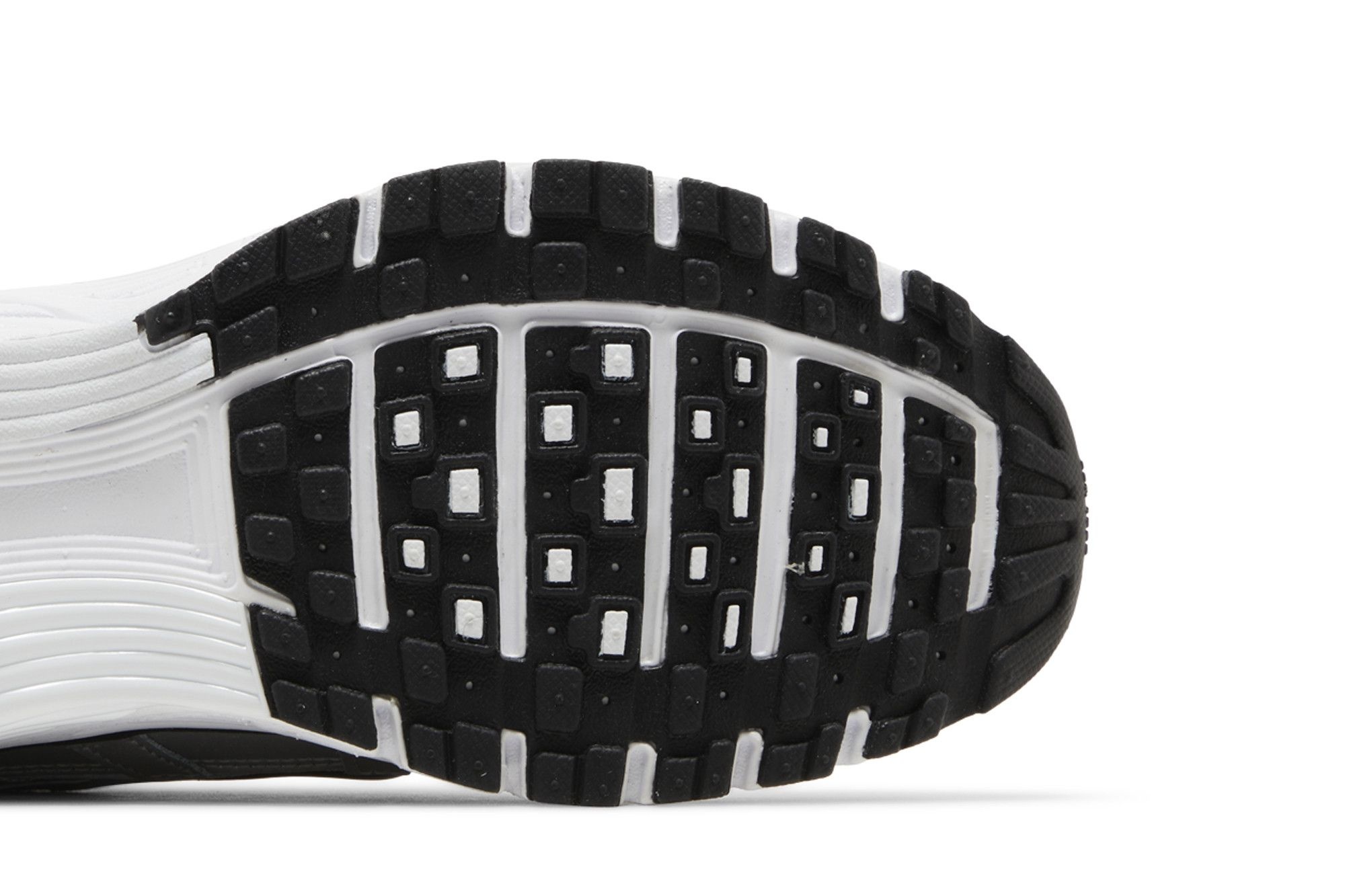 Nike Wmns P-6000 'Metallic Silver'
