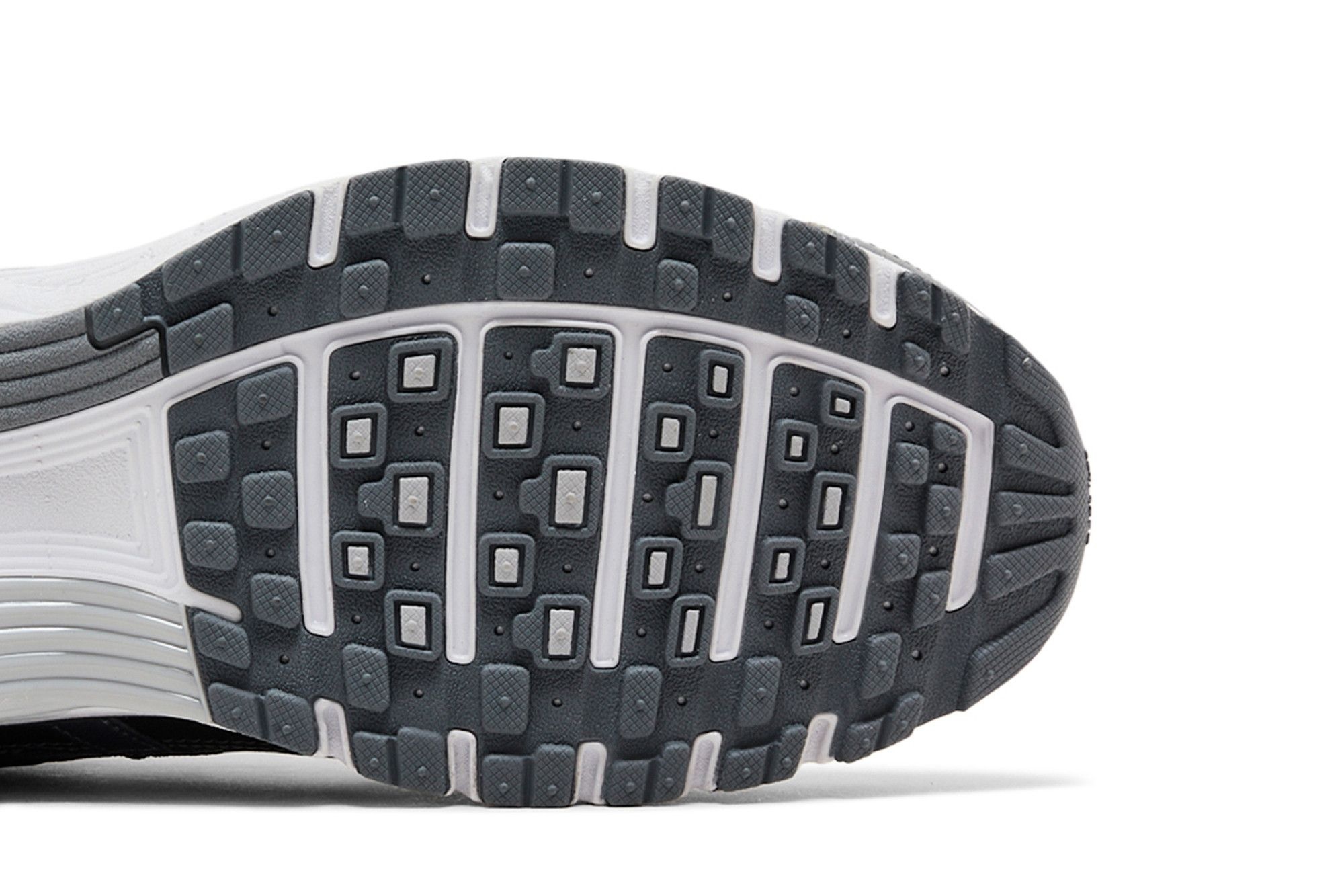 Nike P-6000 'Metallic Cool Grey'