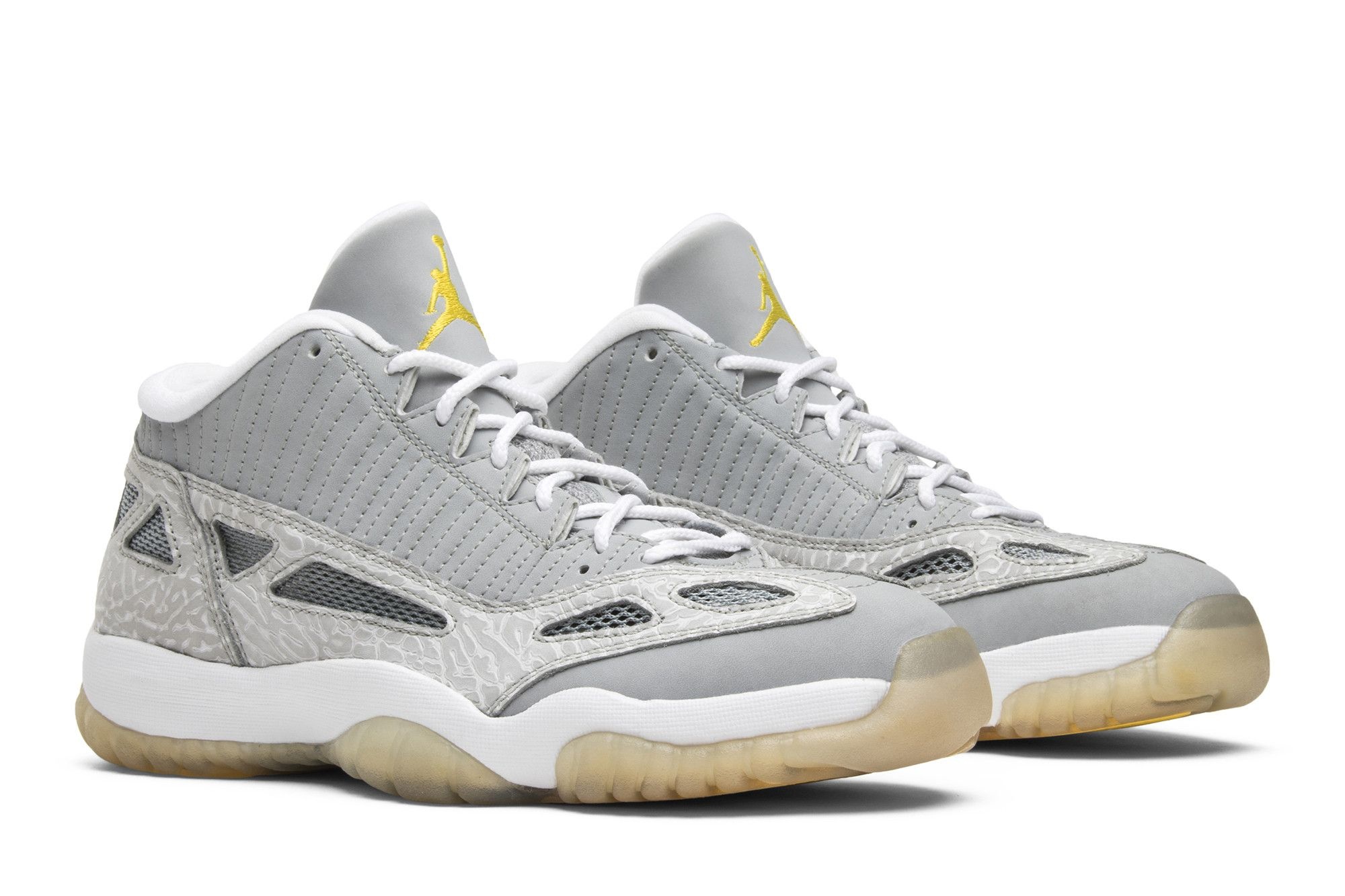 Air Jordan 11 Retro Low IE 'Silver'