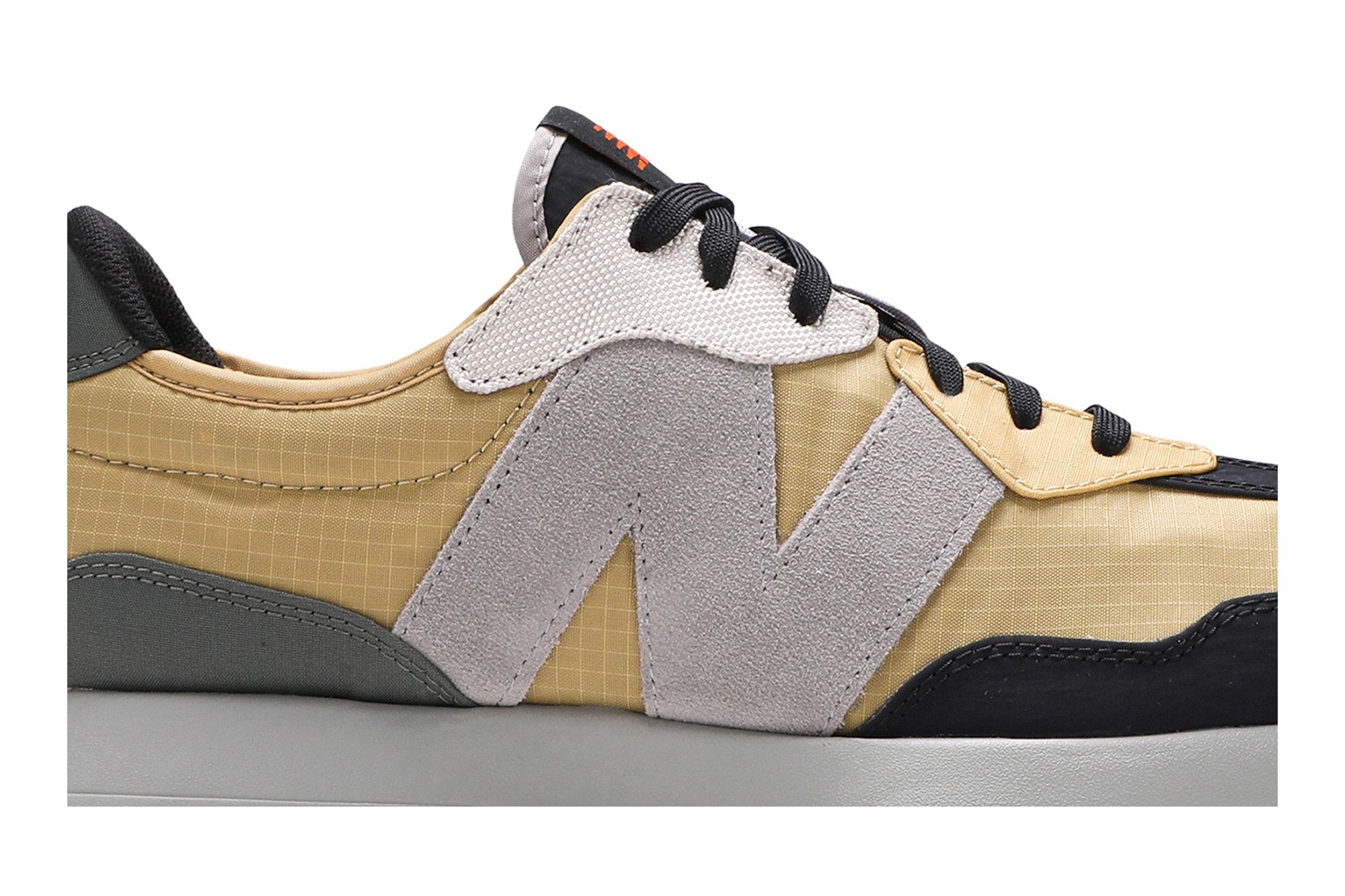 New Balance 327 'Golden Poppy'