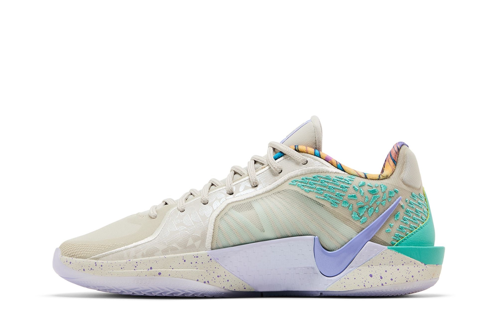 Titan x Nike Wmns Sabrina 2 EP 'Make Space'