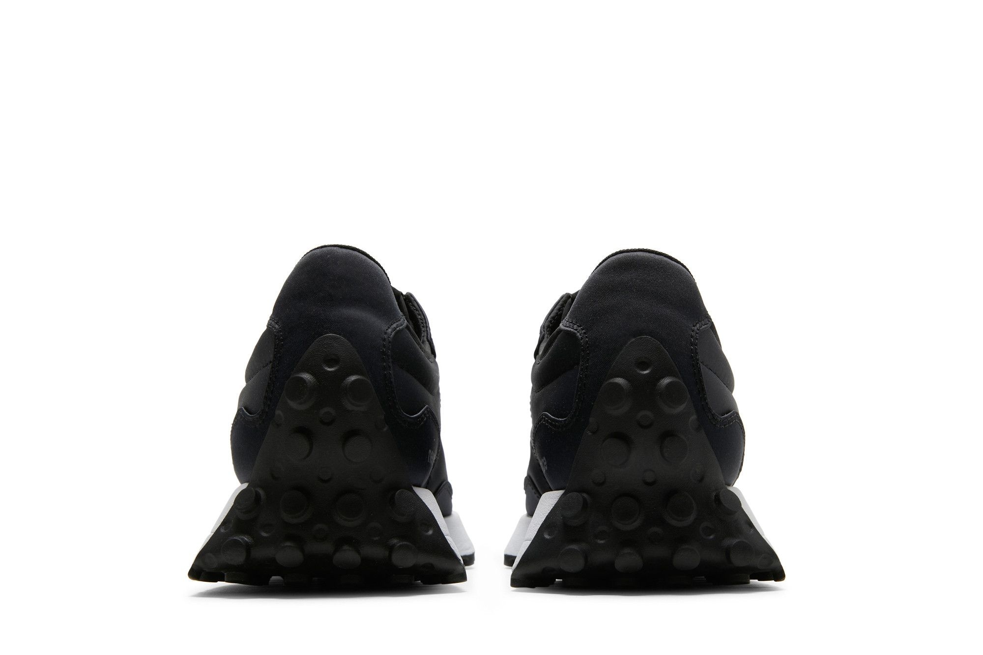 New Balance Wmns 327 'Black Gunmetal'