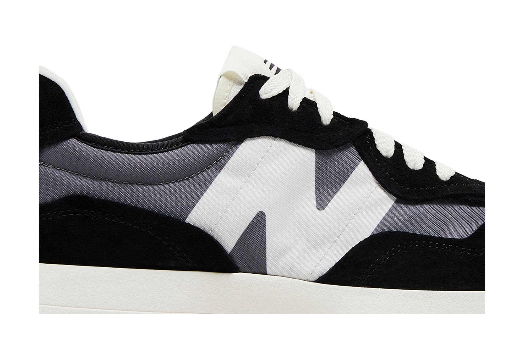 New Balance 327 'Black Grey Matter'