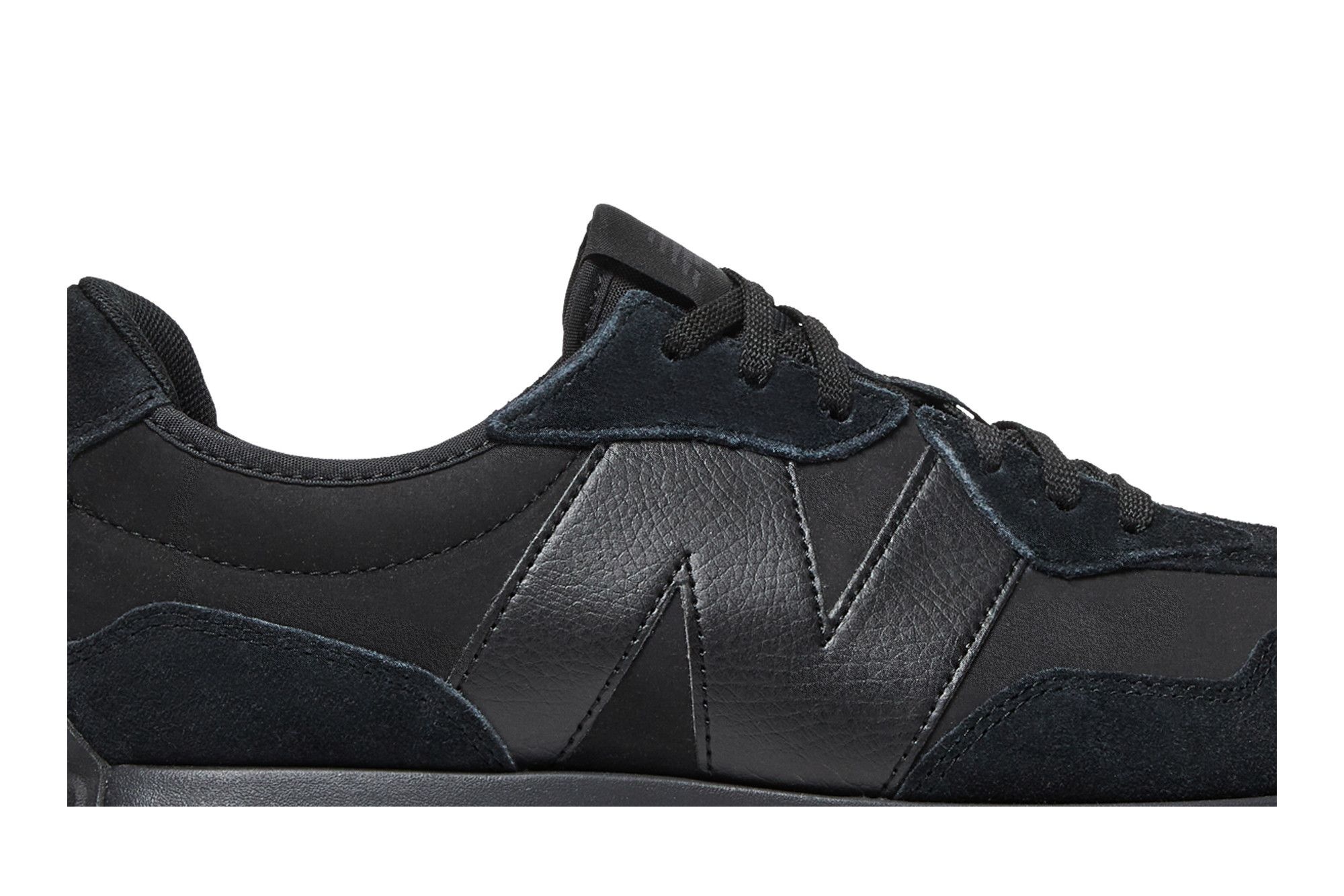 New Balance 327 'Black'
