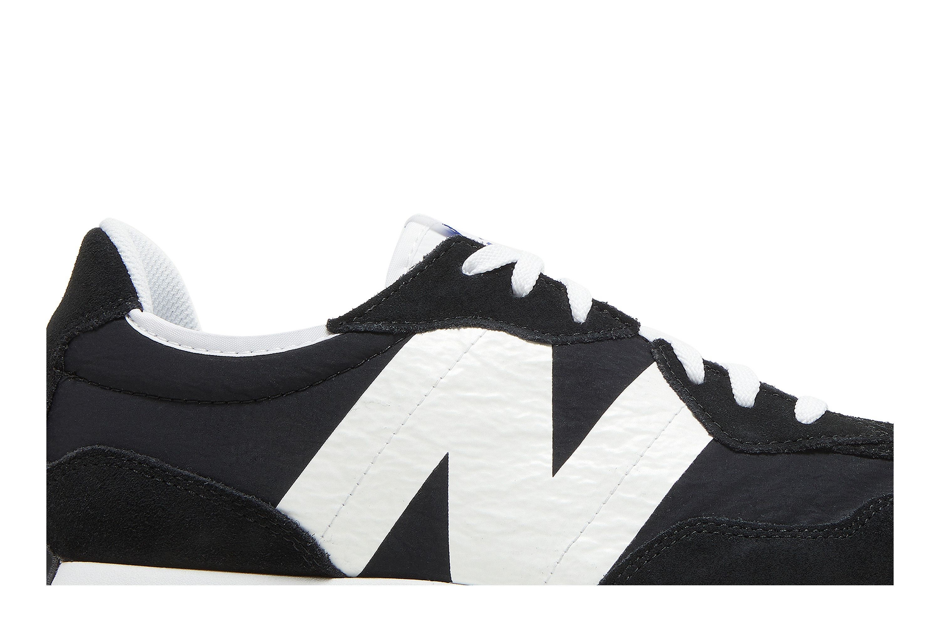 New Balance 327 'Black'