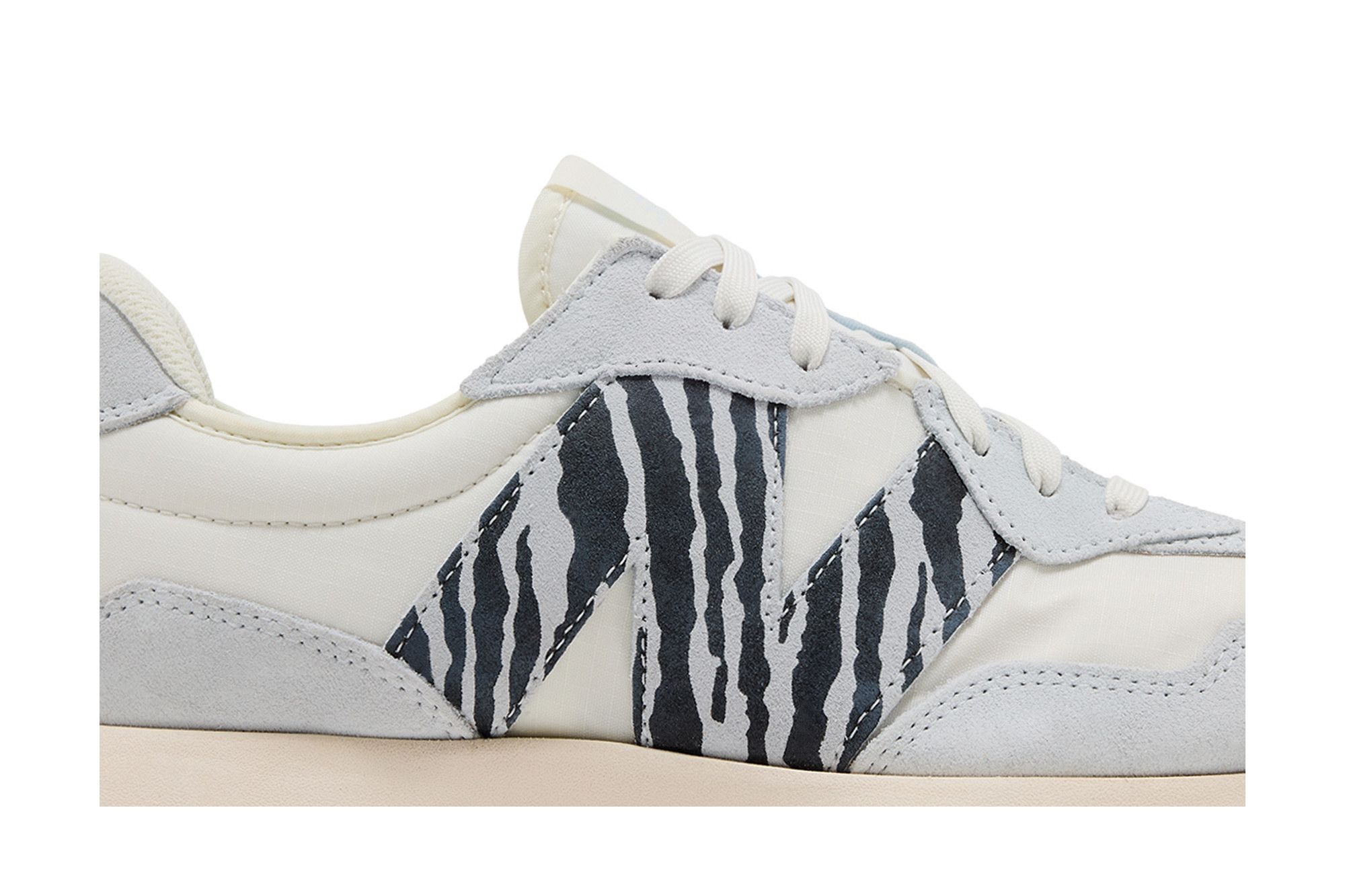 New Balance 327 'Pastel Blue Zebra'