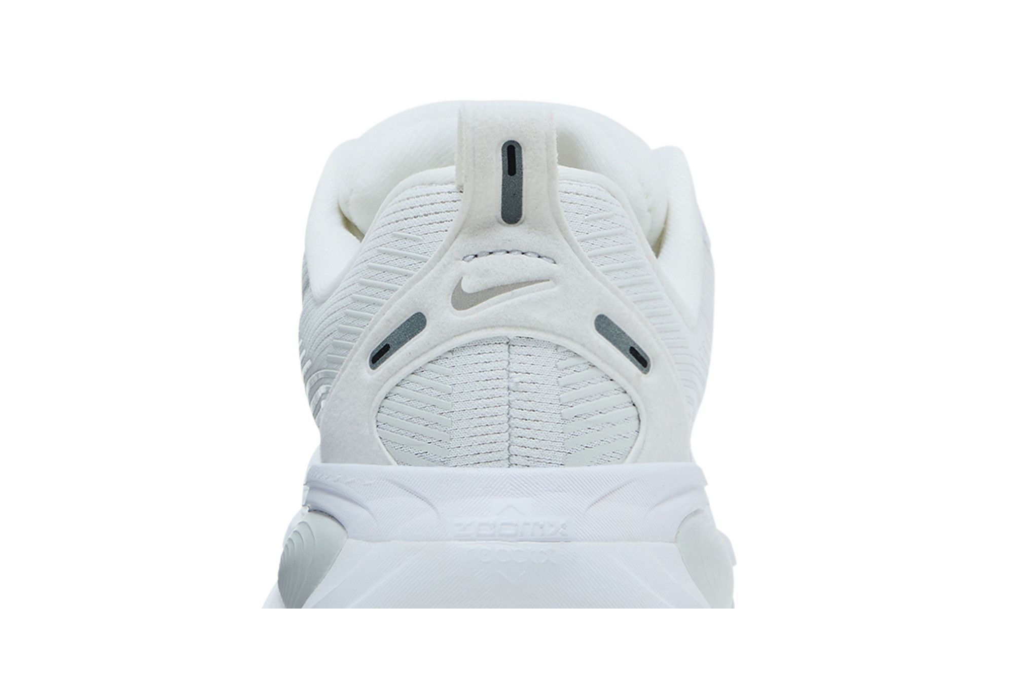 Nike Wmns Vomero 18 'White Photon Dust'
